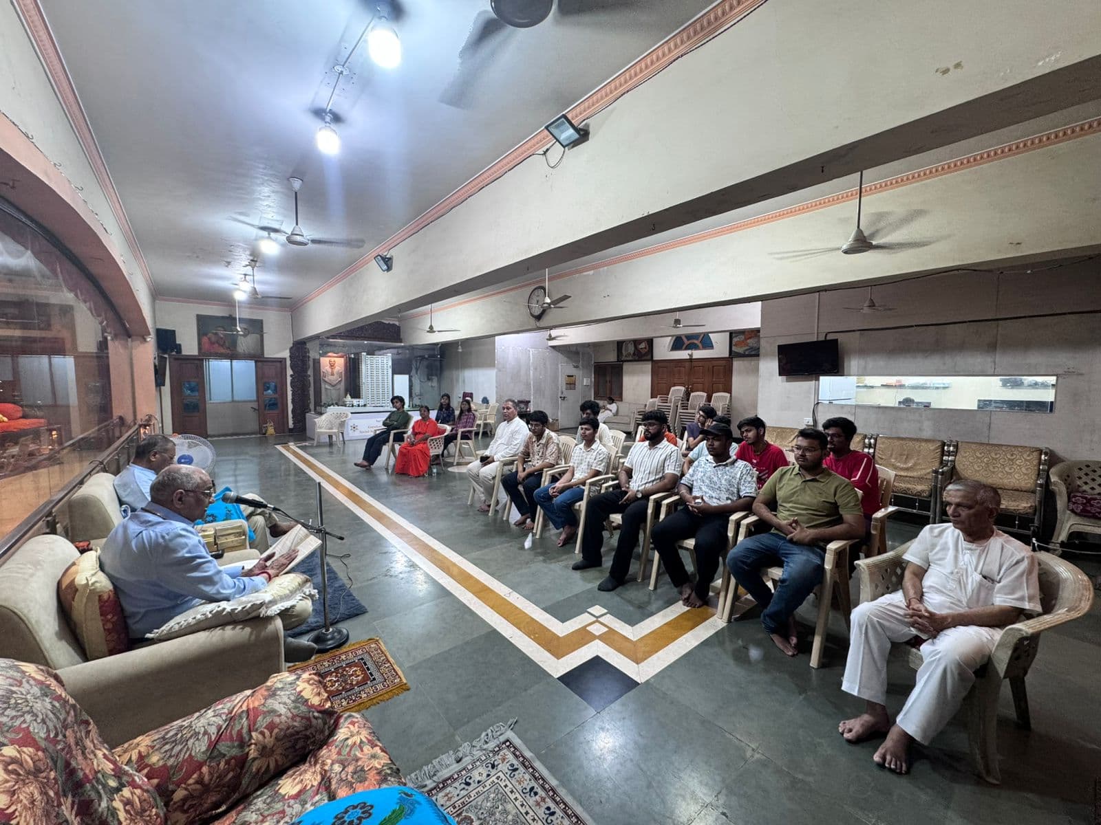 Weekly Yuvak Sabha